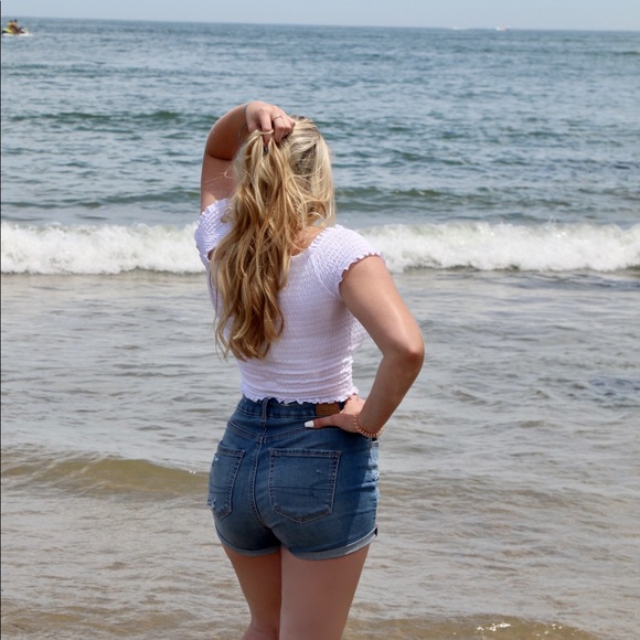 Meet your Posher, Tiffany - Picture 1 of 1